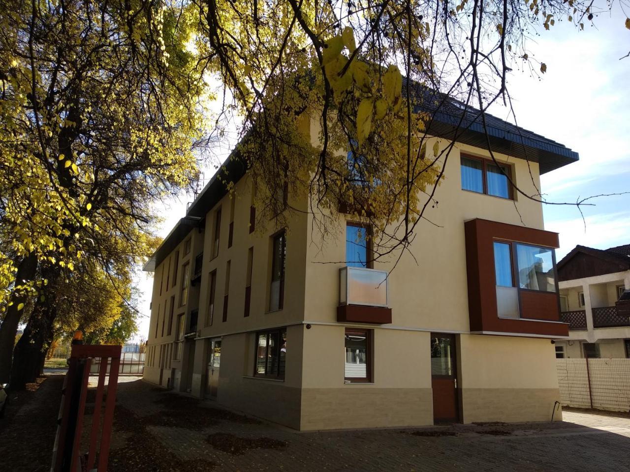 Acopark Vendeghaz Hotell Debrecen Exteriör bild
