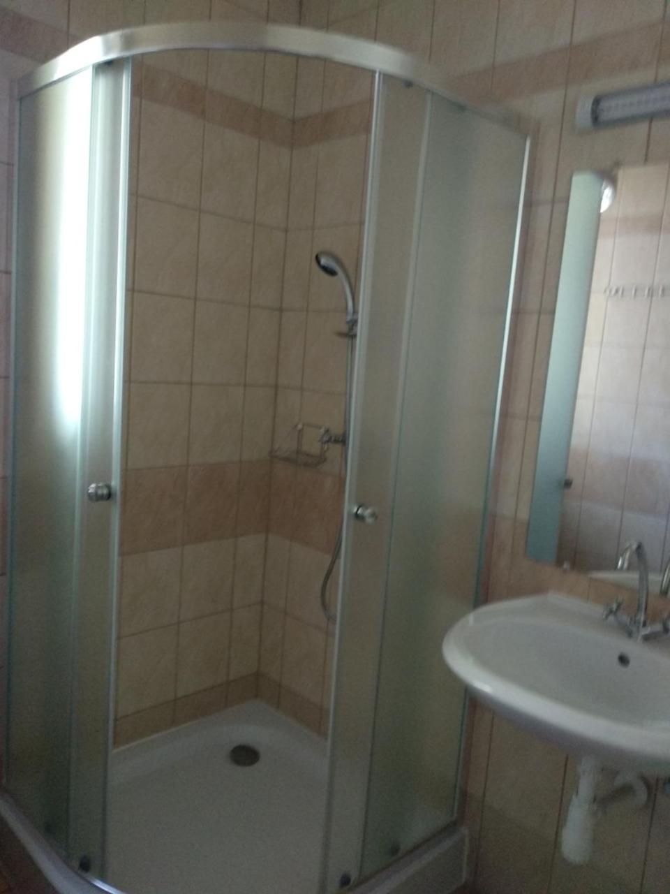 Acopark Vendeghaz Hotell Debrecen Exteriör bild