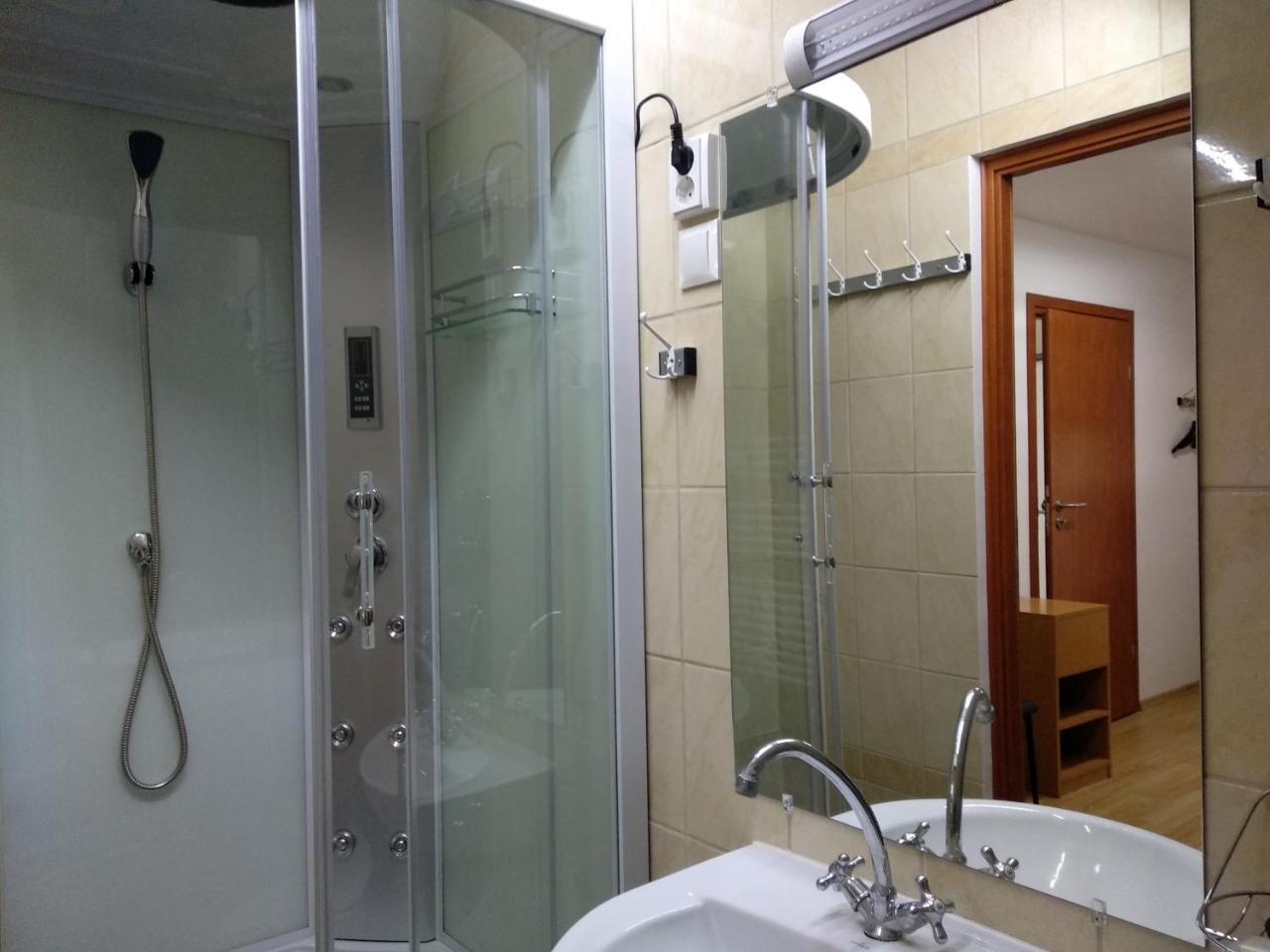 Acopark Vendeghaz Hotell Debrecen Exteriör bild